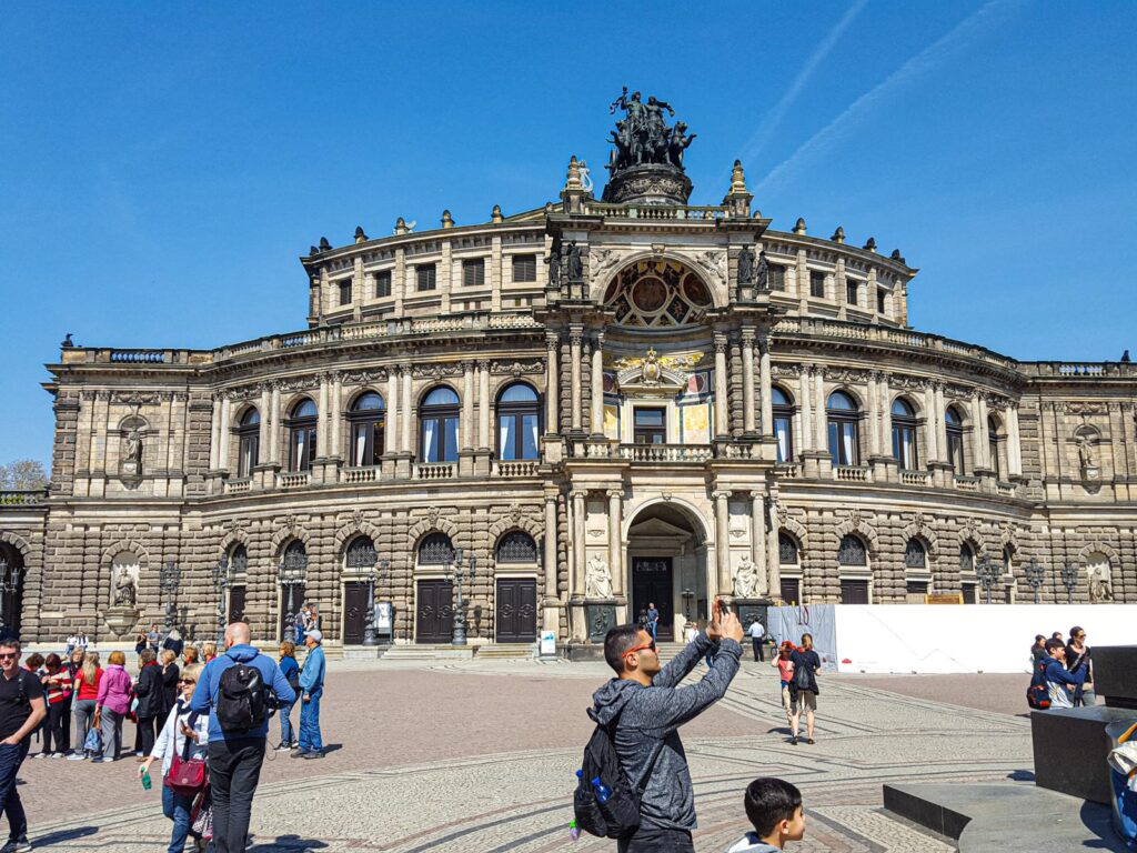 Opera