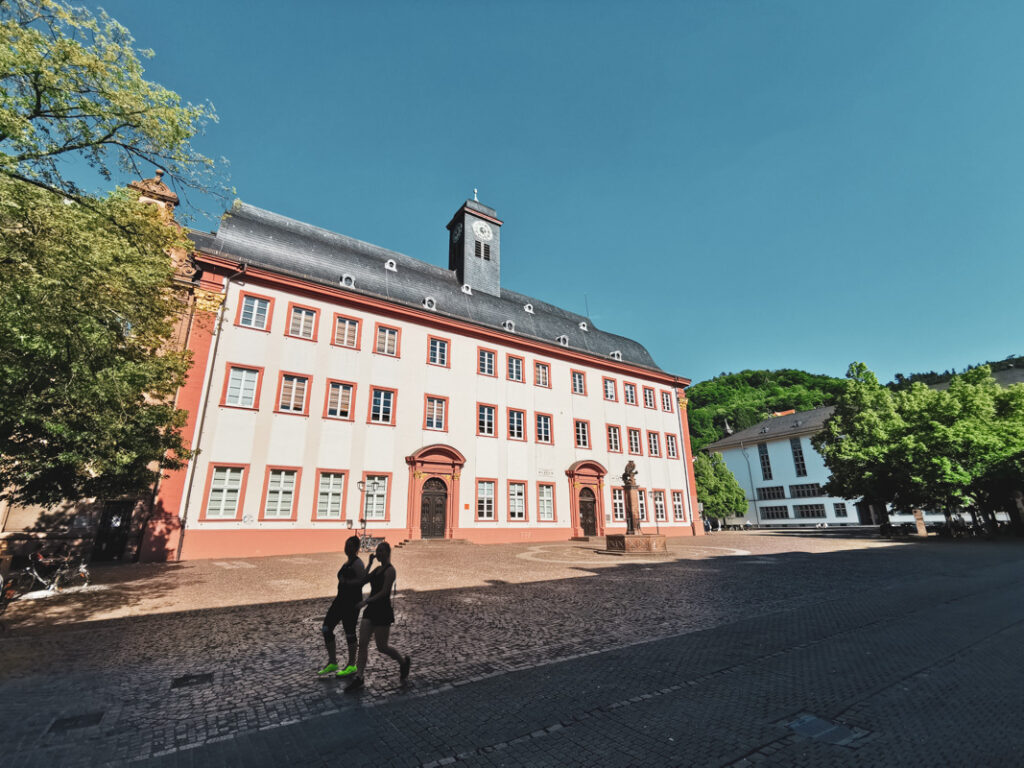 uniwersytet uniwersytet
