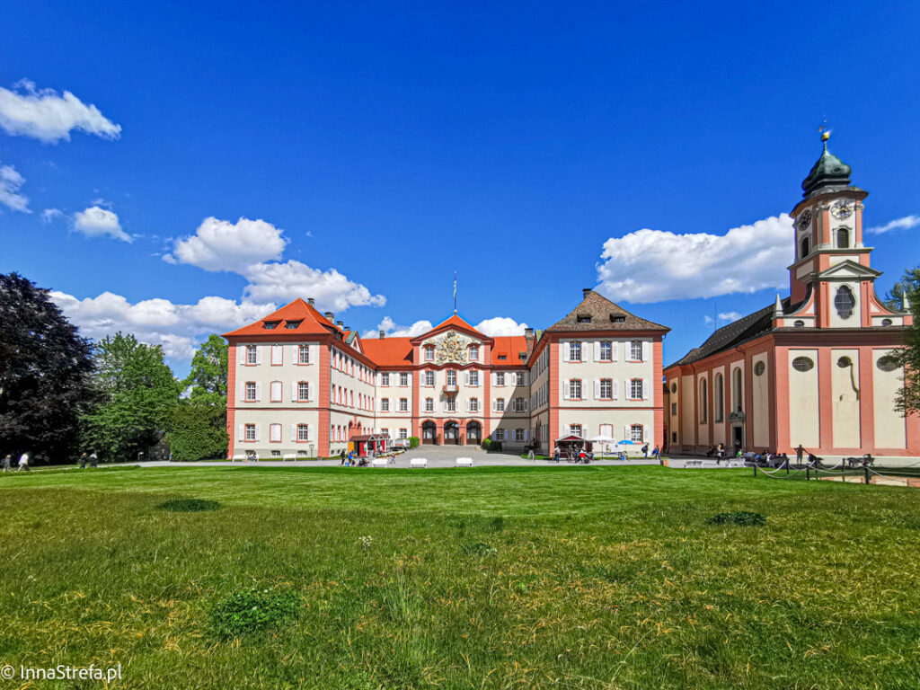 pałac na wyspie