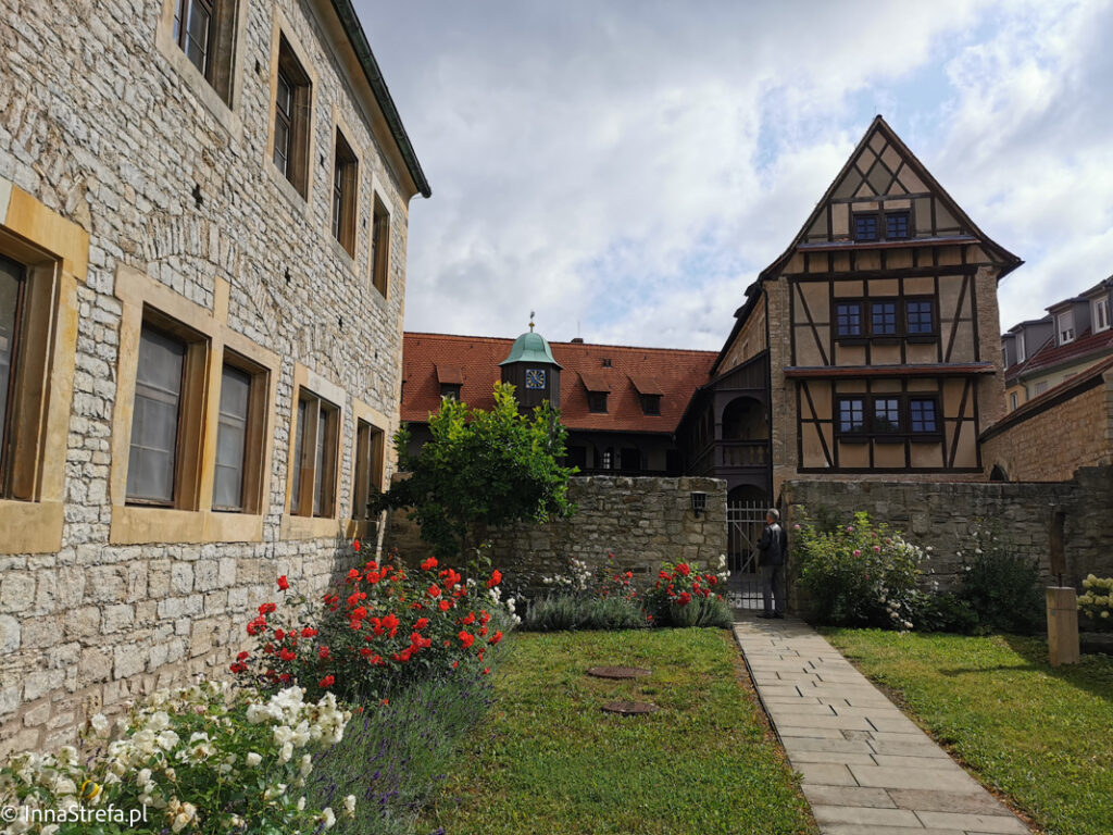 Klasztor