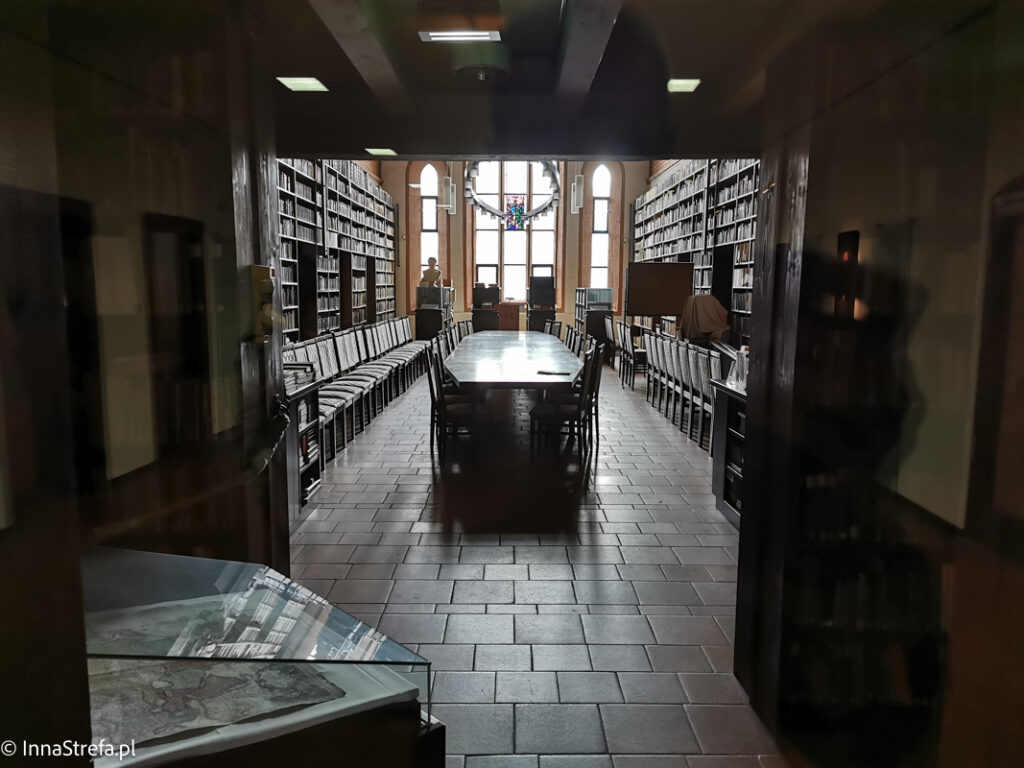Biblioteka